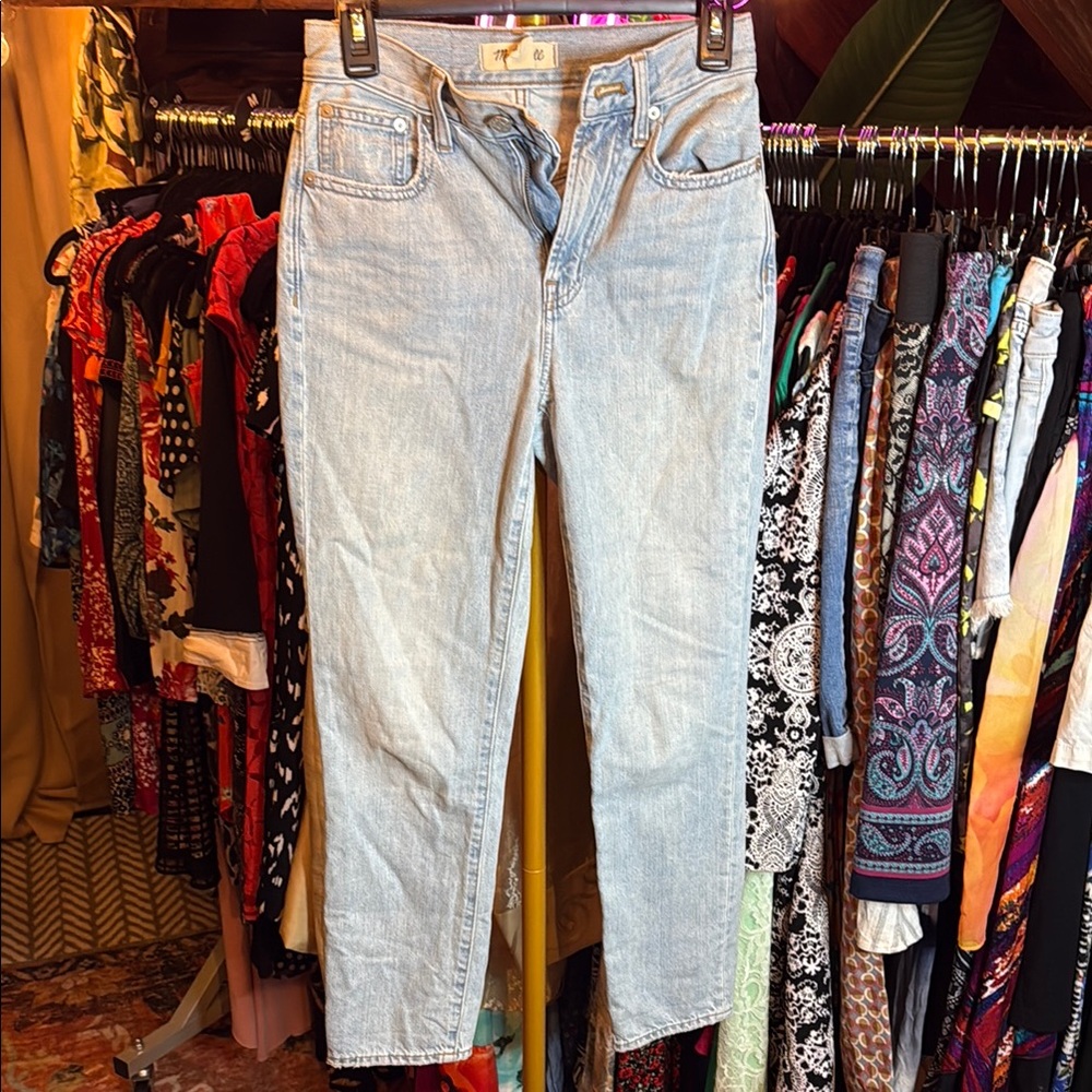 Madewell Blue Straight Leg Jeans Versatile Style